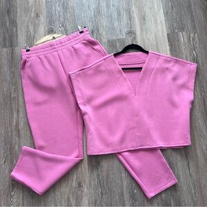 Leze the label pink two‎ piece set